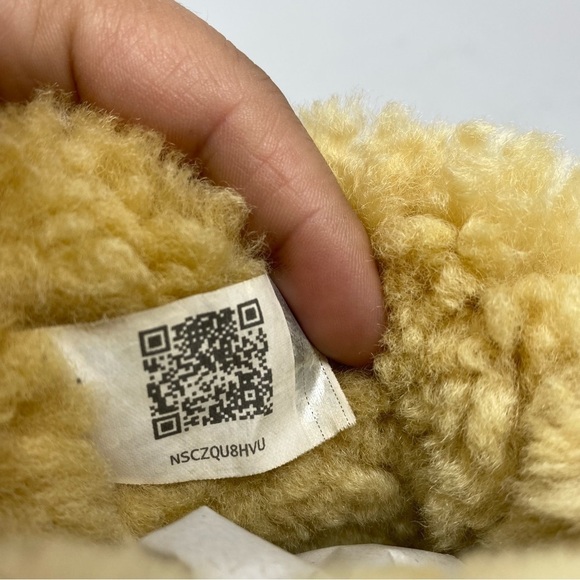 UGG Tan Winter Boots - Picture 10 of 11